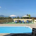 Villa Chriseleni Latchi *