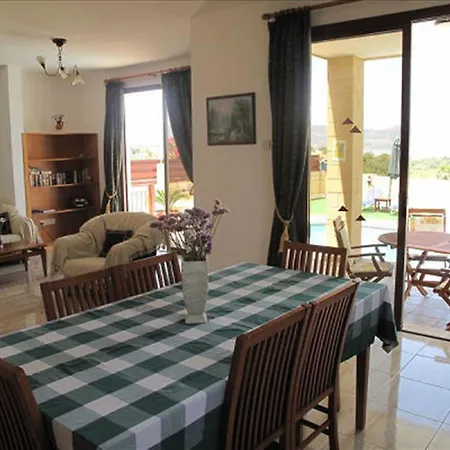 Βίλα Chriseleni Latchi Πόλη