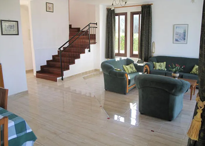 Villa Chriseleni Latchi *