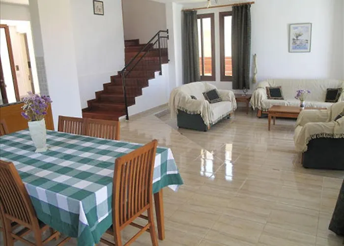 Villa Chriseleni Latchi *