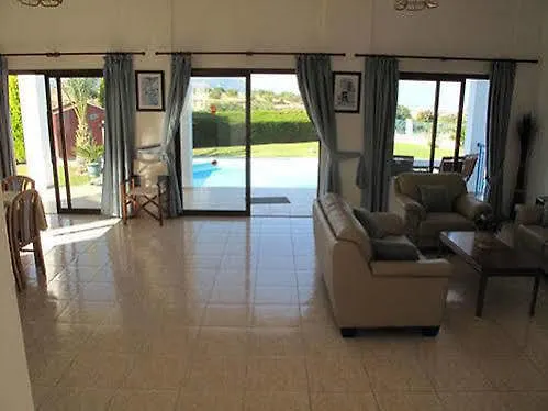 Chriseleni Latchi Villa *