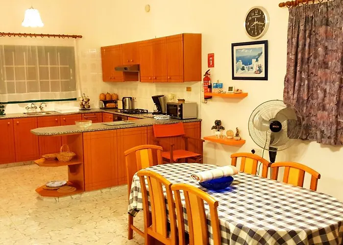 Villa Chriseleni Latchi Polis