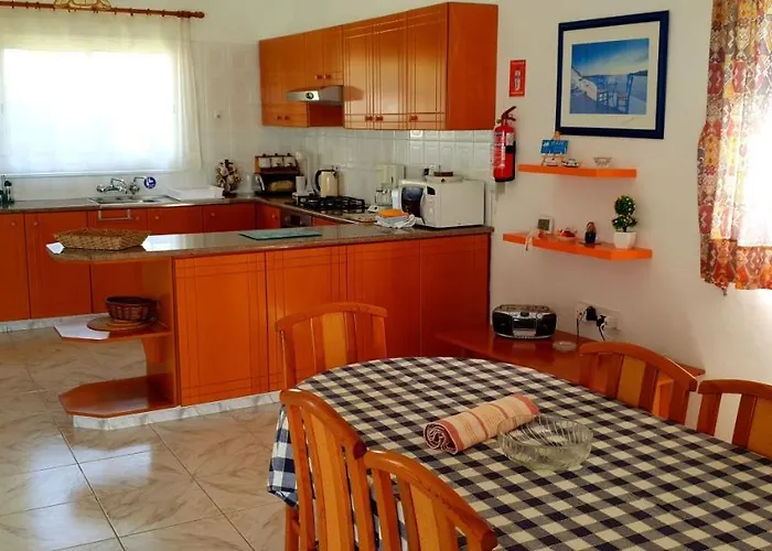 Villa Chriseleni Latchi Polis