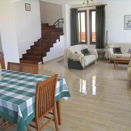 Villa Chriseleni Latchi *