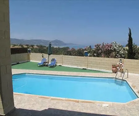 Villa Chriseleni Latchi *