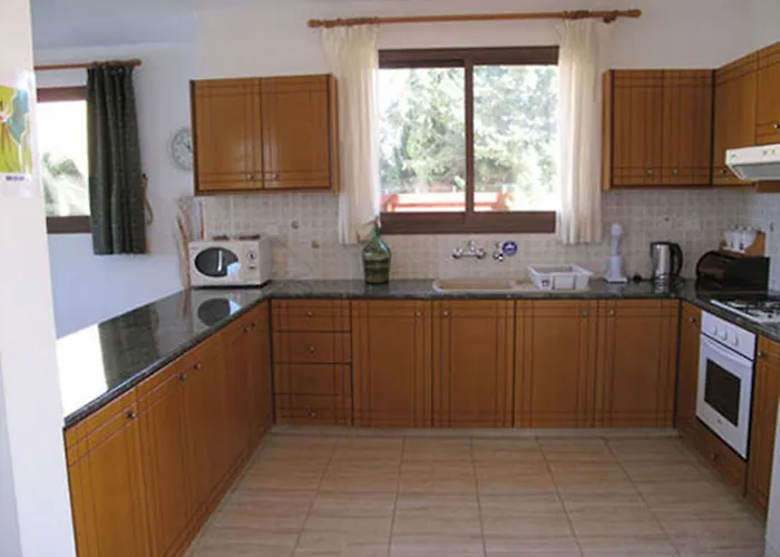 Villa Chriseleni Latchi *