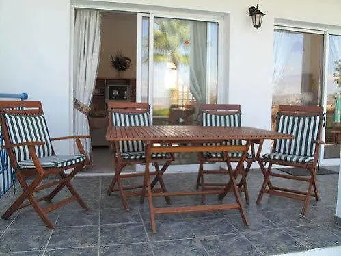 Chriseleni Latchi Villa